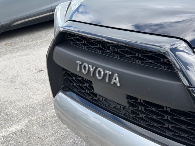 Used 2024 Toyota 4Runner TRD Off-Road AWD/4WD image 4