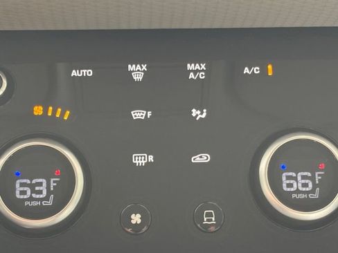 Used 2020 Land Rover Range Rover Evoque S AWD/4WD image 5