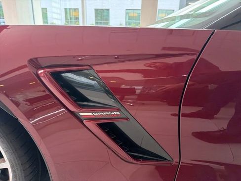 Used 2017 Chevrolet Corvette Grand Sport RWD image 3