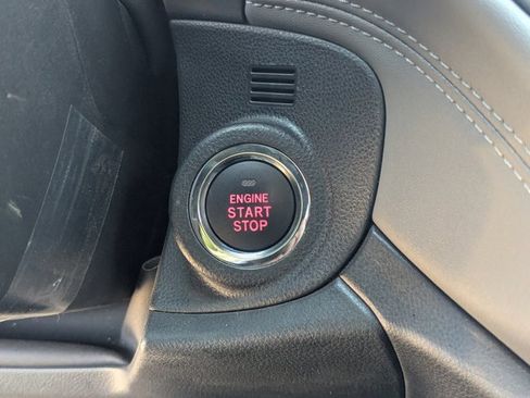 Used 2025 Subaru Outback Onyx Edition image 17