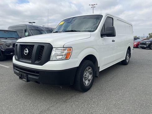 Used 2019 Nissan NV 2500 SV w/ Navigation Package image 2