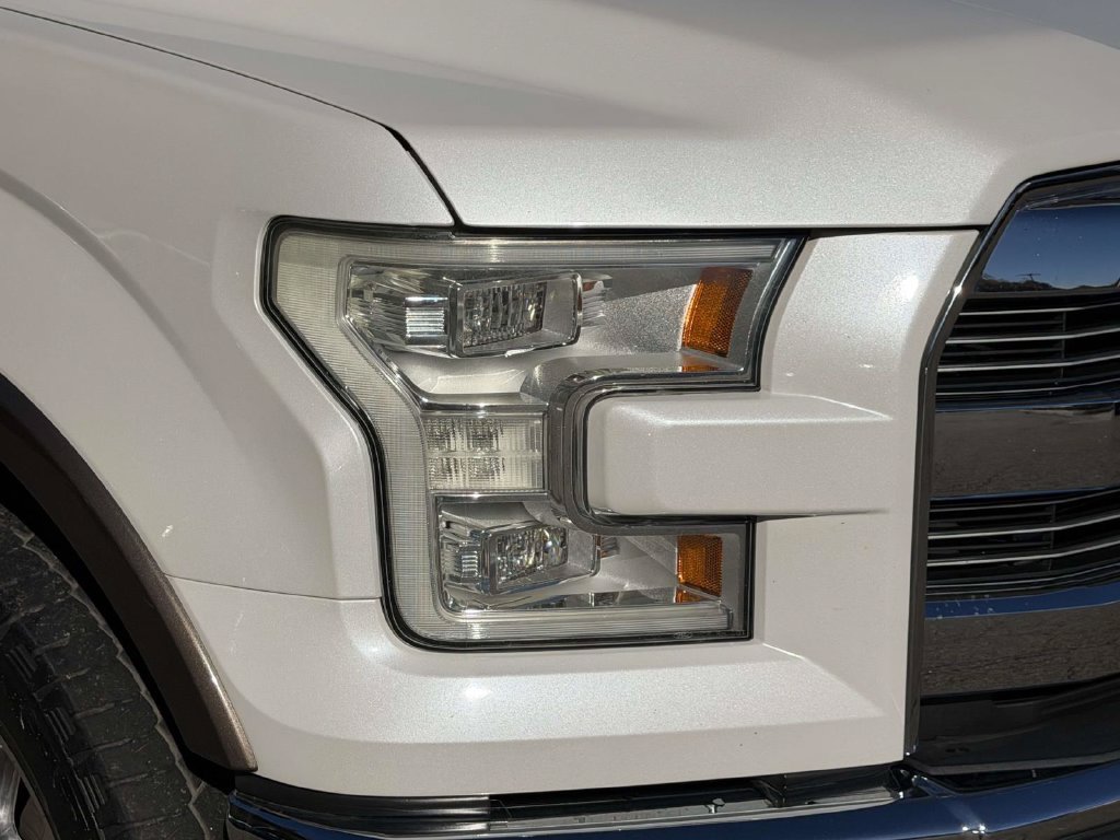 Used 2015 Ford F150 King Ranch w/ Equipment Group 601A Luxury AWD/4WD image 8