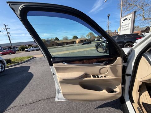 Used 2014 BMW X5 xDrive35i AWD/4WD image 29