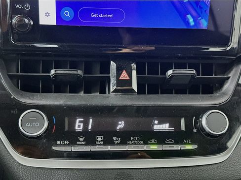 Used 2025 Toyota Corolla LE FWD image 23