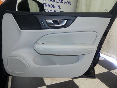 Used 2024 Volvo S60 B5 Plus image 26