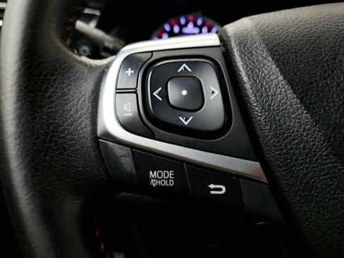 Used 2015 Toyota Camry XSE FWD image 61