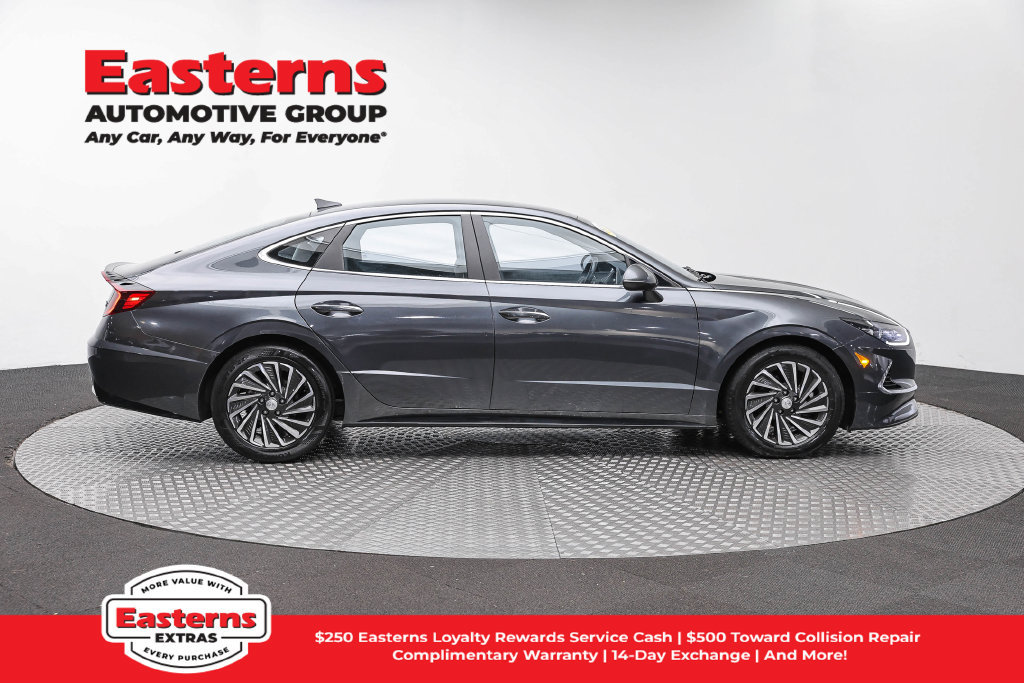 Used 2023 Hyundai Sonata SEL FWD image 5