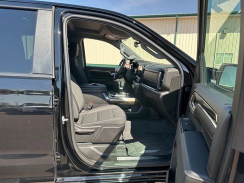 Used 2023 Chevrolet Silverado 1500 RST w/ Redline Edition AWD/4WD image 27