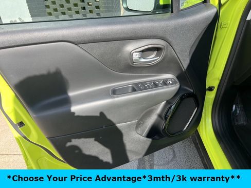 Certified 2017 Jeep Renegade Altitude image 30