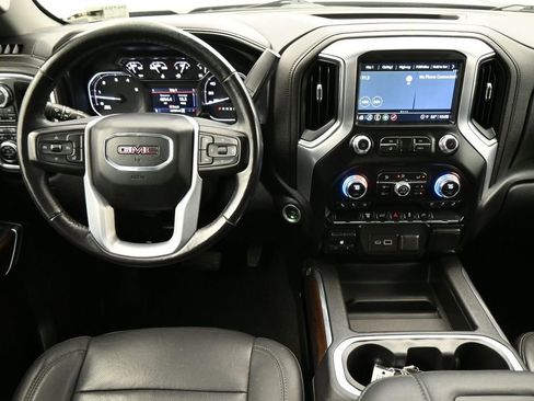 Used 2022 GMC Sierra 3500 SLT w/ SLT Convenience Package AWD/4WD image 8