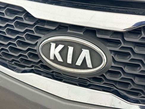 Used 2013 Kia Forte EX image 24