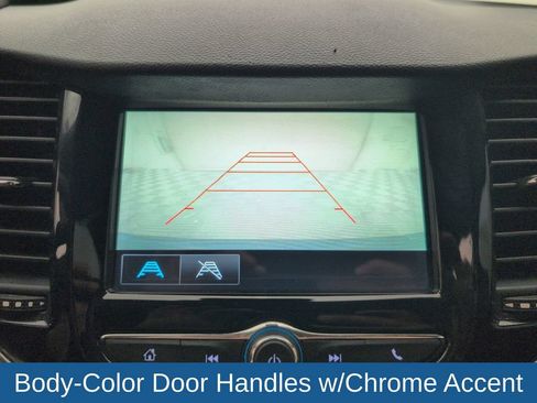 Used 2017 Chevrolet Trax LT w/ LT Convenience Package FWD image 19