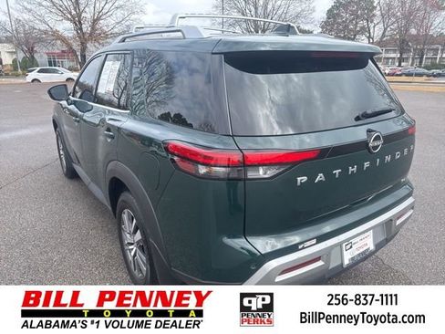 Used 2022 Nissan Pathfinder SL image 3