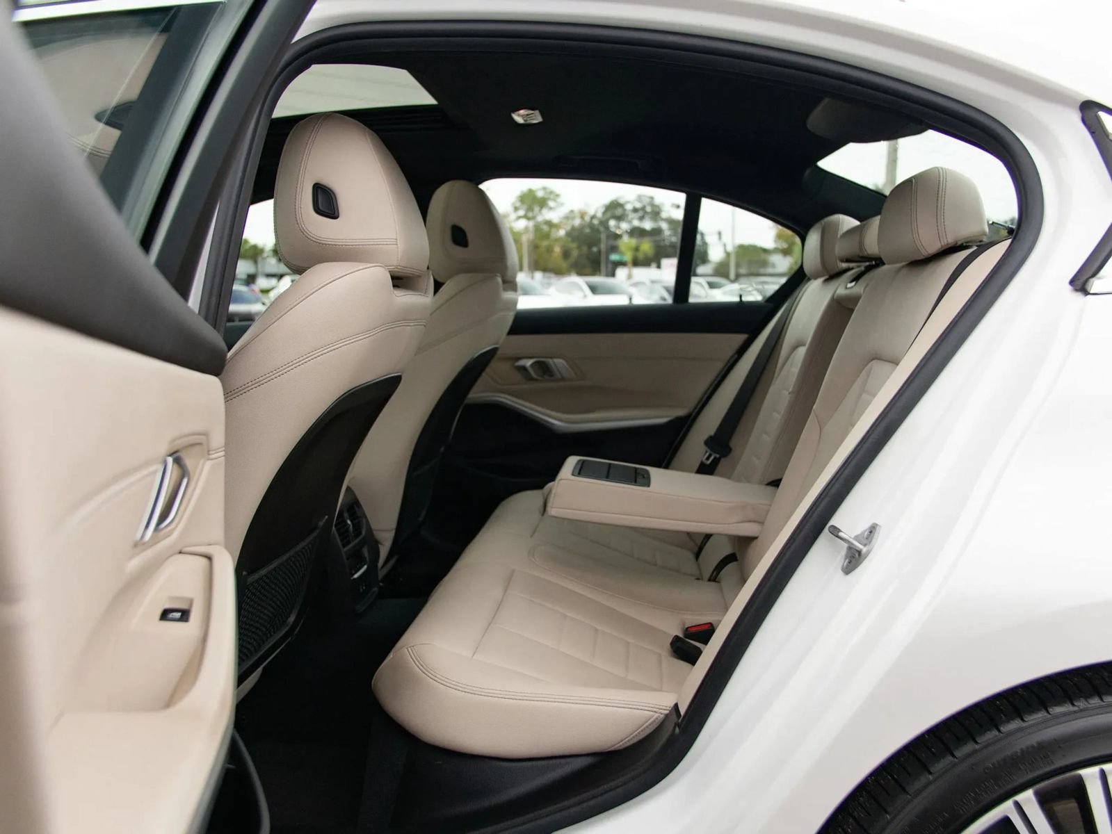 Used 2021 BMW 330i Sedan w/ Convenience Package RWD image 20