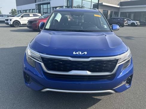 Certified 2023 Kia Seltos S FWD image 2