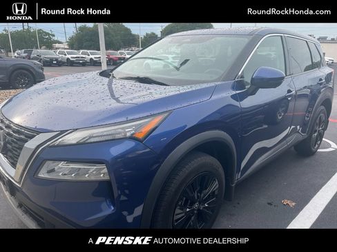 Used 2021 Nissan Rogue SV FWD image 1
