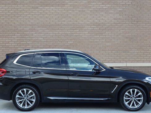 Used 2019 BMW X3 xDrive30i w/ Premium Package AWD/4WD image 3