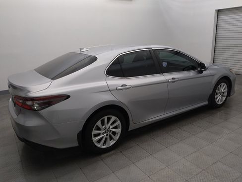 Used 2022 Toyota Camry LE w/ Convenience Package FWD image 10