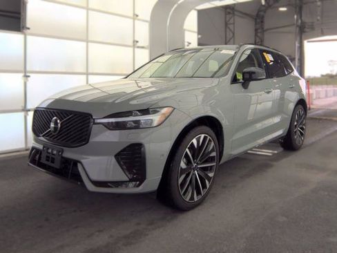 Used 2026 Volvo XC60 B5 Ultra AWD/4WD image 1