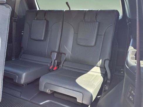 Used 2023 Lexus LX 600 4WD w/ Appearance Package image 18