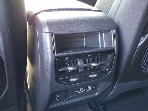 Used 2025 Jeep Grand Cherokee Altitude image 26