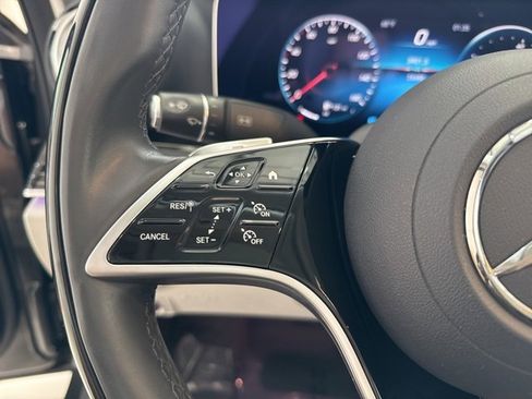 Used 2022 Mercedes-Benz E 350 4MATIC Sedan w/ AMG Line Exterior image 41