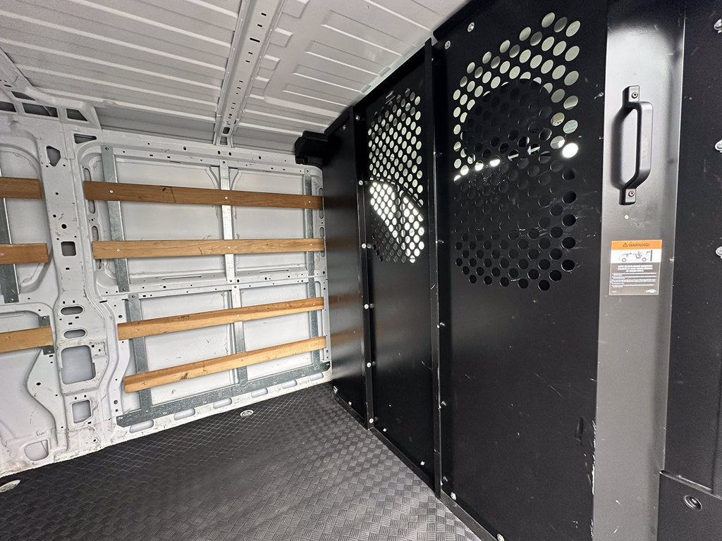 Used 2025 RAM ProMaster 2500 w/ U-Haul Equipment Group FWD image 17