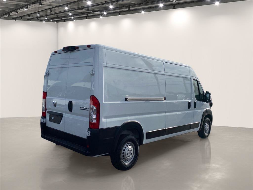 Used 2026 RAM ProMaster 2500 w/ Convenience Group FWD image 7