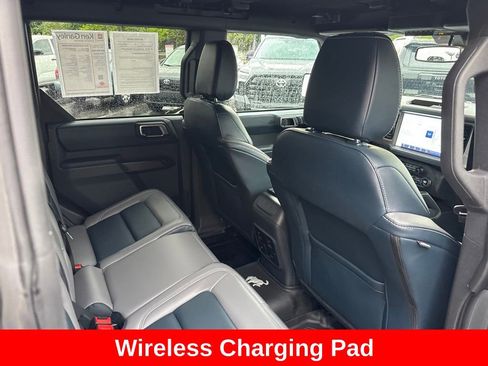 Used 2024 Ford Bronco Outer Banks AWD/4WD image 29