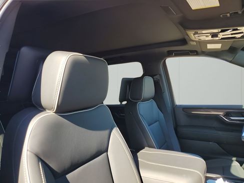 New 2026 GMC Yukon Elevation image 15