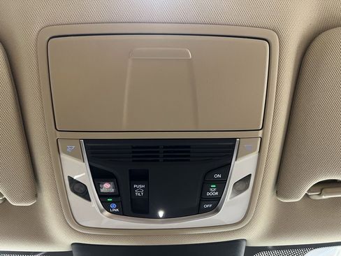 Certified 2024 Acura TLX w/ Technology Package image 9