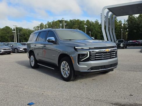 Used 2025 Chevrolet Tahoe Premier RWD image 2