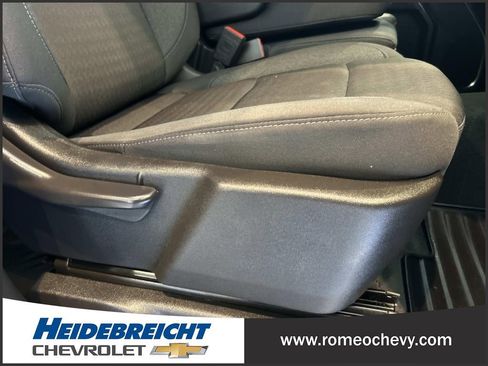 Used 2024 Chevrolet Silverado 1500 LT AWD/4WD image 33