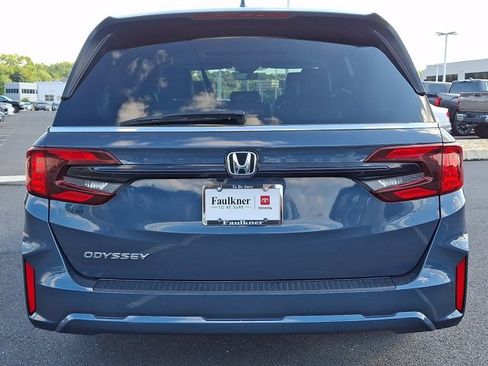 Used 2025 Honda Odyssey EX-L image 5