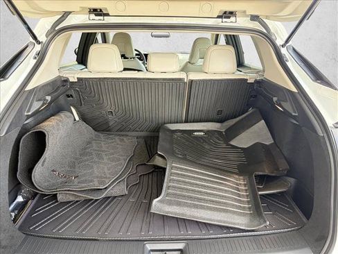 Used 2025 Nissan Ariya AWD image 13