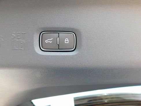 New 2025 Ford Expedition Platinum w/ Stealth Performance Package image 25