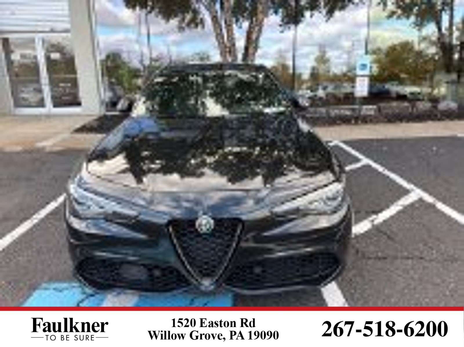 Used 2023 Alfa Romeo Giulia Estrema AWD/4WD image 1
