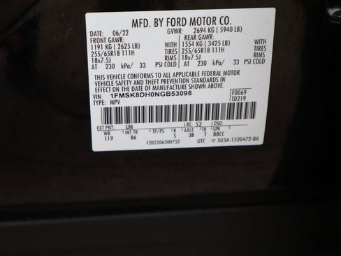 Used 2022 Ford Explorer XLT AWD/4WD image 29