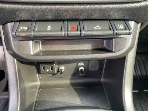 Used 2022 Chevrolet Colorado LT w/ Fleet Safety Package image 21
