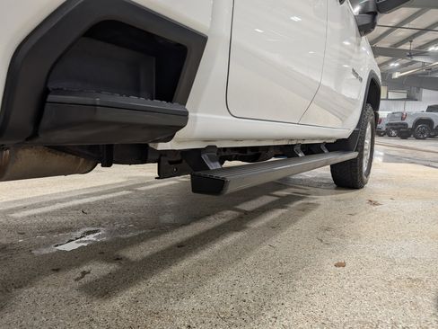 Used 2021 Chevrolet Silverado 2500 Custom w/ Custom Value Package image 16