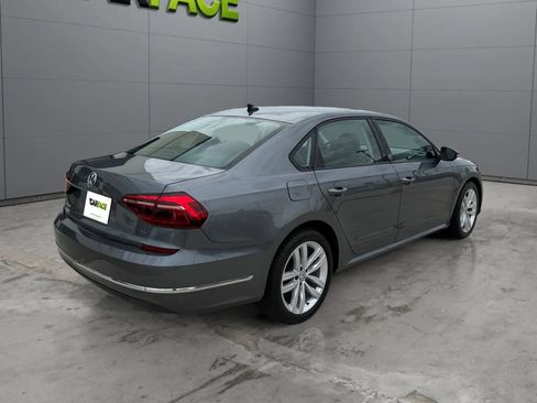 Used 2019 Volkswagen Passat 2.0T Wolfsburg FWD image 12