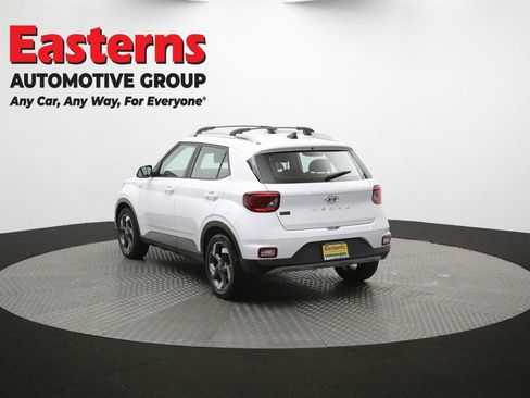 Used 2021 Hyundai Venue SEL FWD image 63