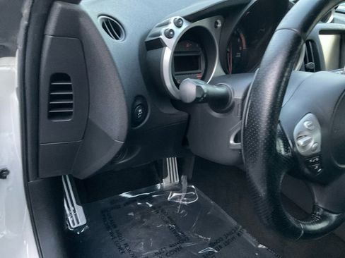 Used 2020 Nissan 370Z Touring Sport image 14