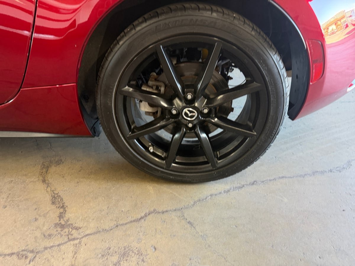 Used 2019 MAZDA MX-5 Miata RF Club RWD image 20