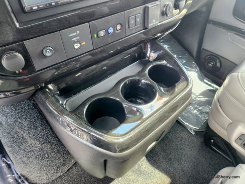 Used 2020 Chevrolet Express 2500 w/ Enhanced Convenience Package RWD image 38