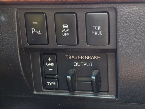 Used 2016 Toyota Tundra 1794 Edition AWD/4WD image 32
