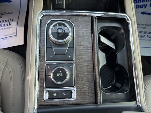 Used 2021 Ford Expedition Limited image 34