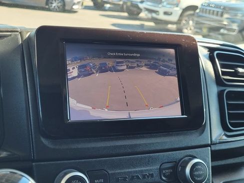Used 2025 RAM ProMaster 2500 w/ Convenience Group FWD image 10