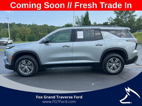 Used 2026 Chevrolet Traverse LT AWD/4WD image 40