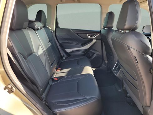 Used 2023 Subaru Forester Limited image 14